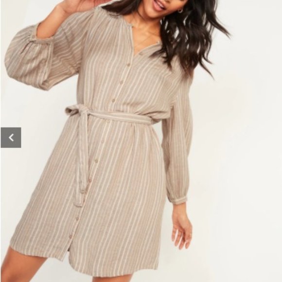 Old Navy Dresses & Skirts - Old Navy XS NWT Khaki Stripe Dress with Belt